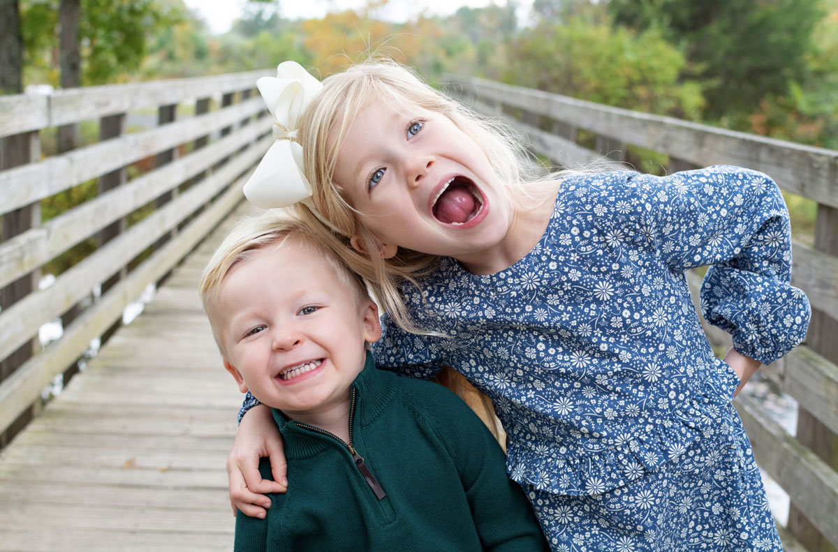 Irving-Photo Photo of happy two kids